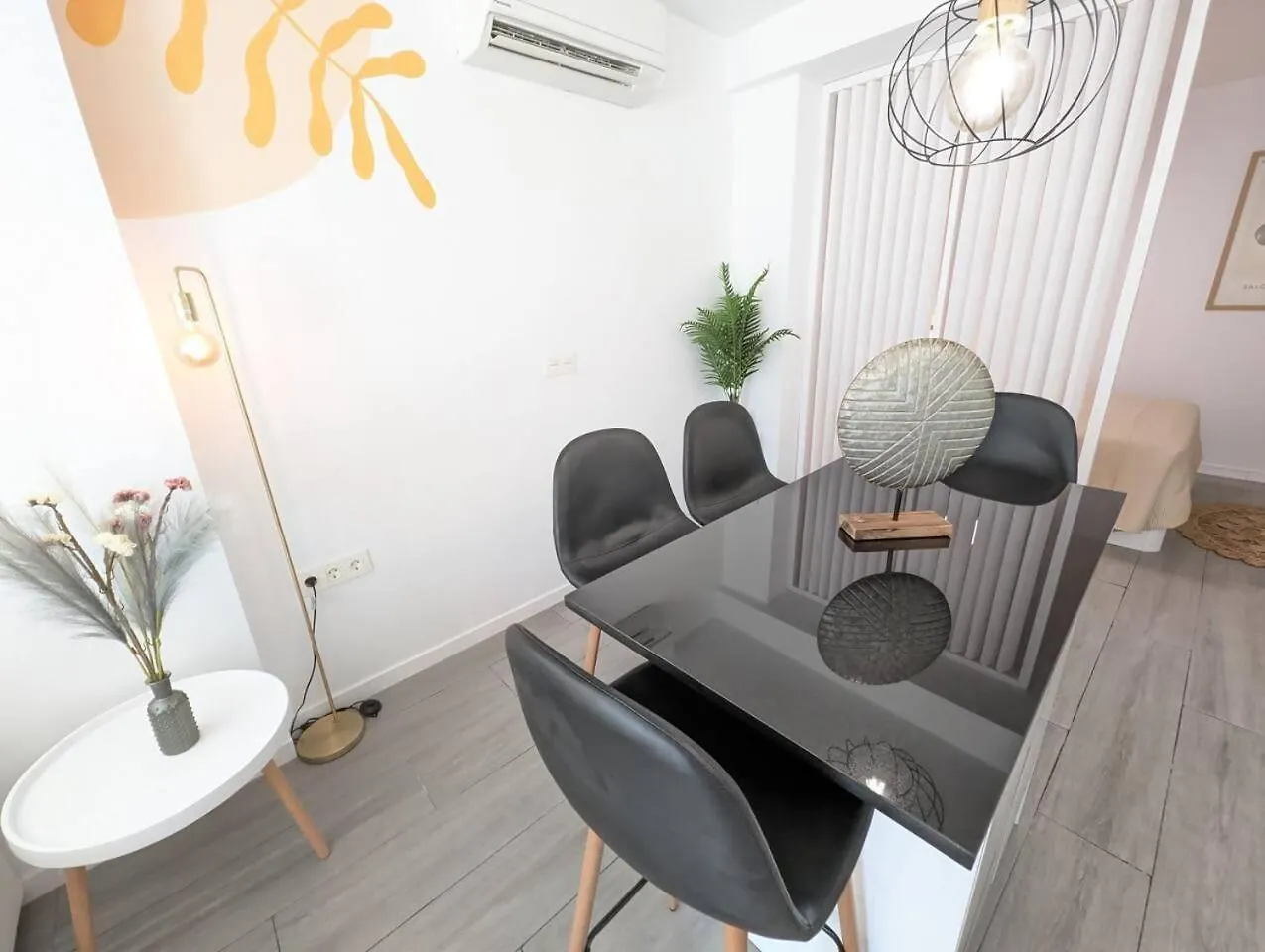 Bajondillo Beach Apartment Torremolinos 0*,