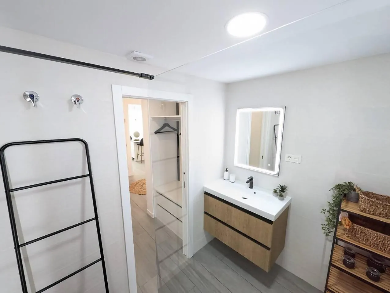 Bajondillo Beach Apartment Τορρεμολίνος