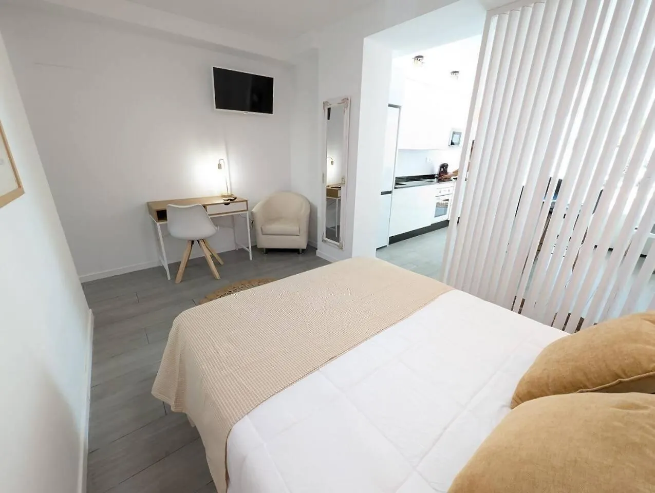 Bajondillo Beach Apartment Τορρεμολίνος